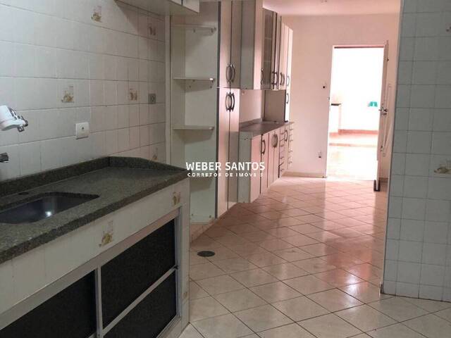 Casa para Venda em São José dos Campos - 4