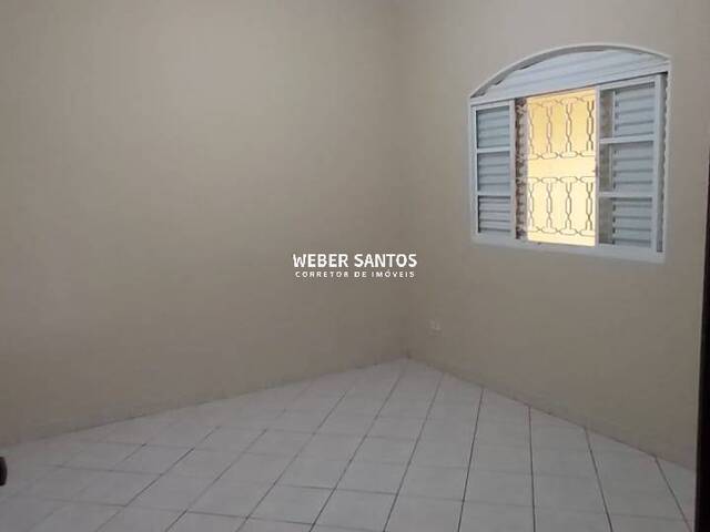 Casa para Venda em São José dos Campos - 5