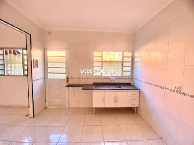 Casa para Venda em São José dos Campos - 5