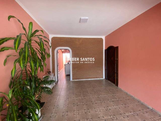 Casa para Venda em São José dos Campos - 3